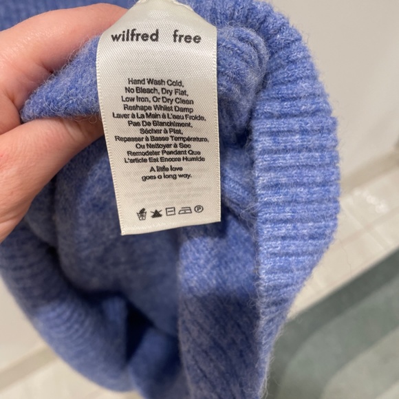 Wilfred free | Aritzia | Off Shoulder Dress | XS - Picture 3 of 4